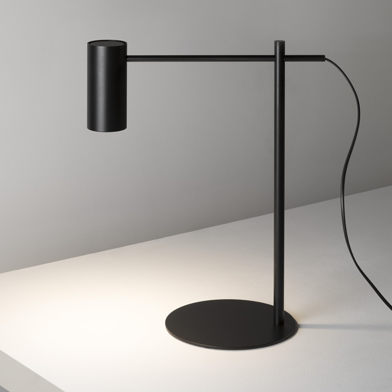 Exposure Lamp Estiluz - Cyls Table black Table  - 1