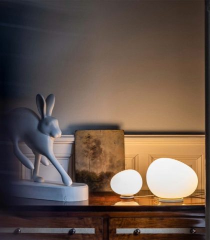 Sandėlyje – Šviestuvas Foscarini – Gregg Media table